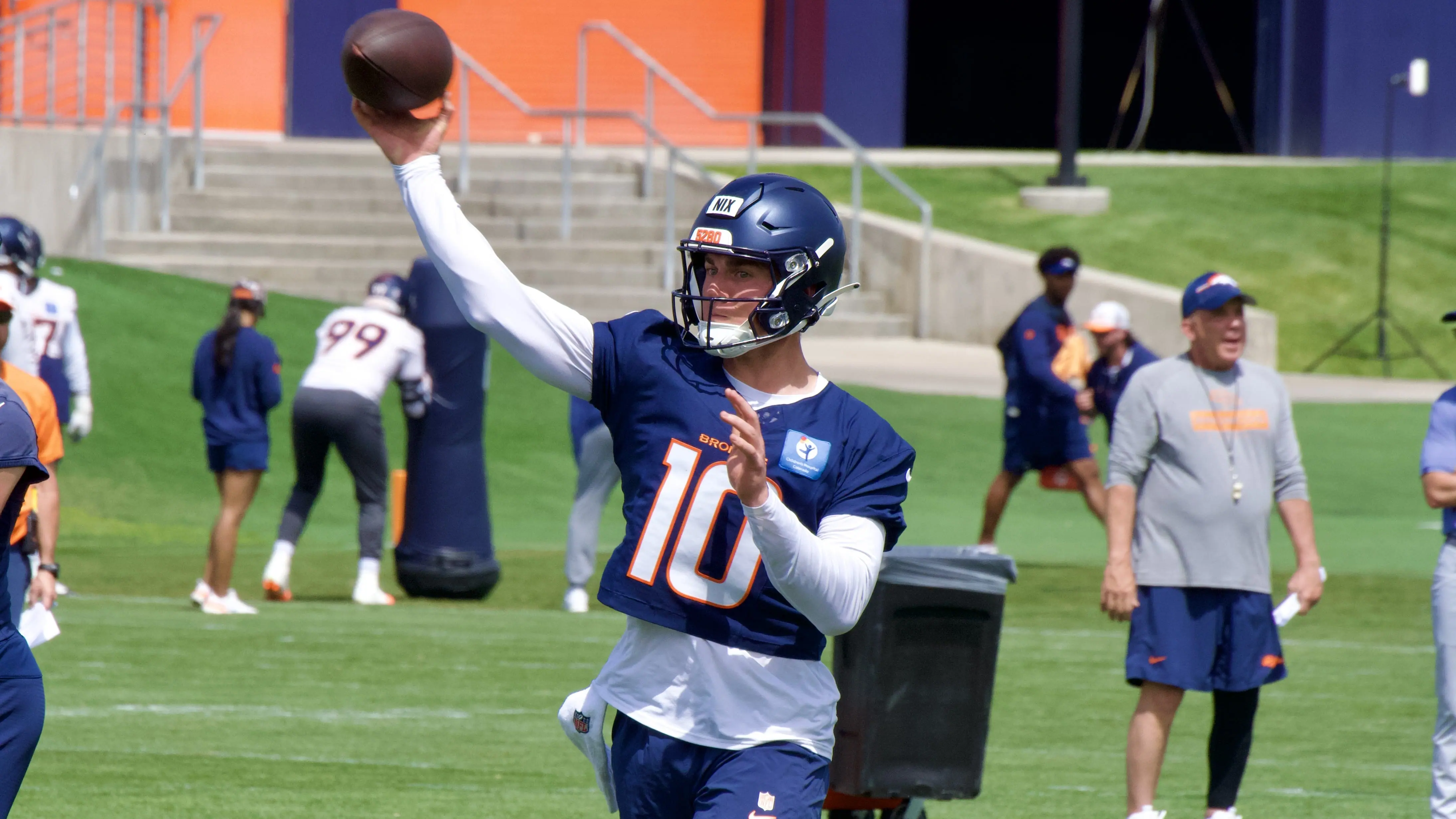 Bo Nix going through drills during the Denver Broncos' final practice of mandatory minicamp. Photo courtesy of Ryan Greene, DNVR.