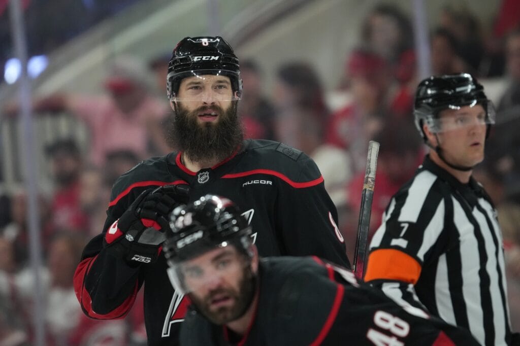 Avalanche add to defense, bring in former Norris Trophy winner Brent Burns